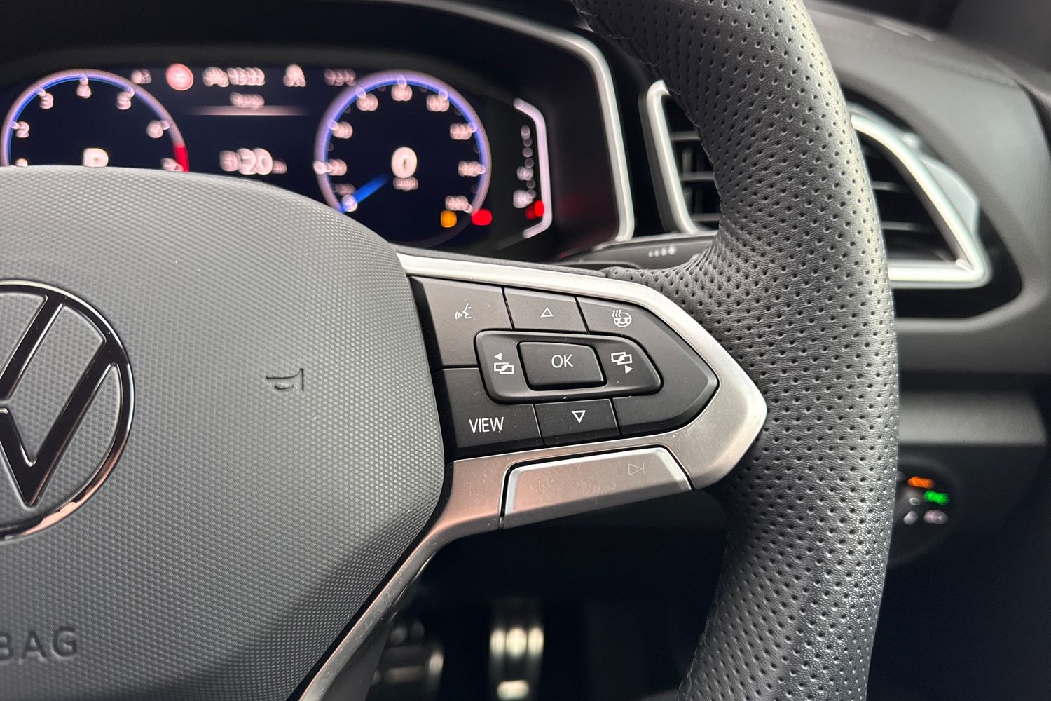 Used Volkswagen T-Roc 2025 for sale - 76711735: Photo 42