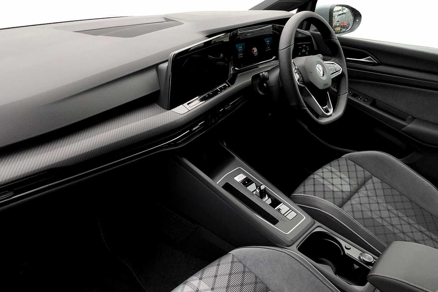 Used Volkswagen Golf 2021 for sale - 76143809: Photo 2