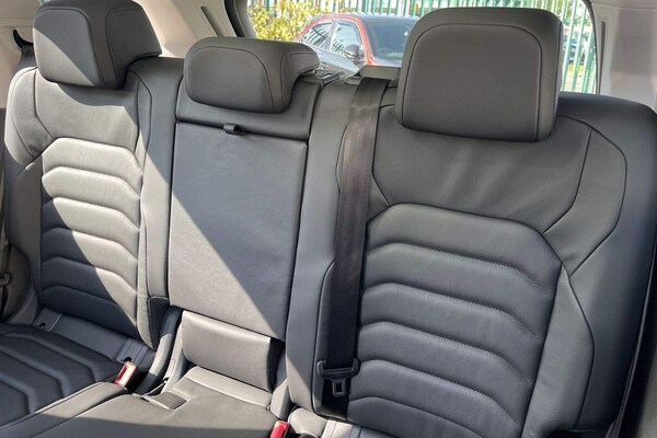 Used Volkswagen Touareg 2024 for sale - 72285142: Photo 13