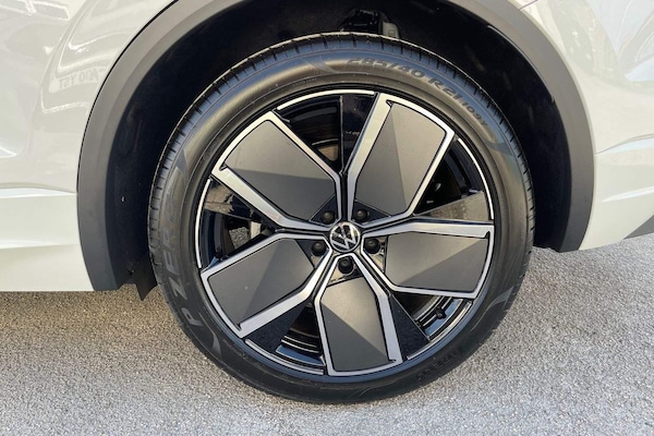 Used Volkswagen Touareg 2024 for sale - 72285142: Photo 21
