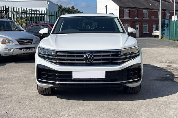 Used Volkswagen Touareg 2024 for sale - 72285142: Photo 5