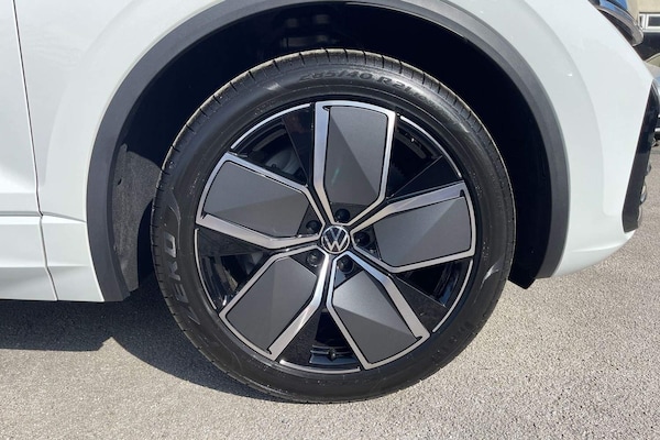 Used Volkswagen Touareg 2024 for sale - 72285142: Photo 6
