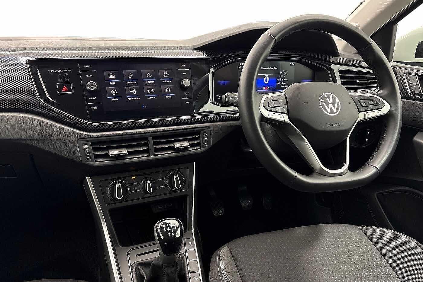 Used Volkswagen Taigo 2025 for sale - 77935731: Photo 2