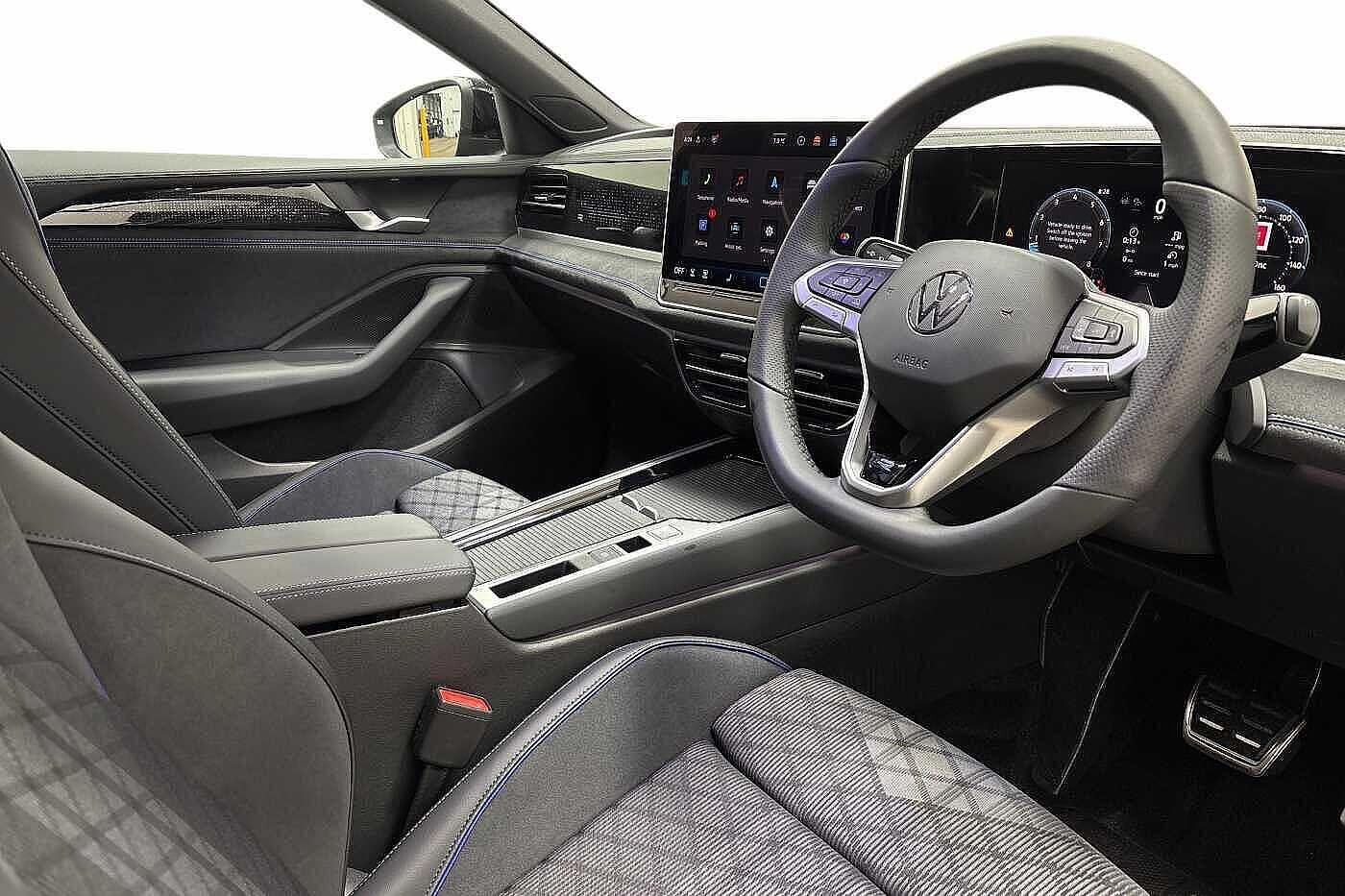 Used Volkswagen Passat 2025 for sale - 77348480: Photo 6