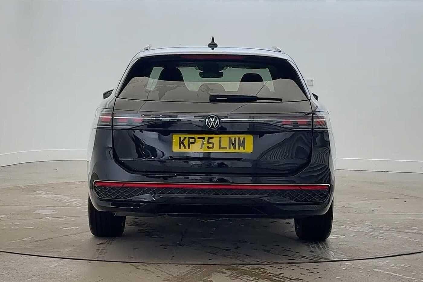 Used Volkswagen Passat 2025 for sale - 77348480: Photo 8