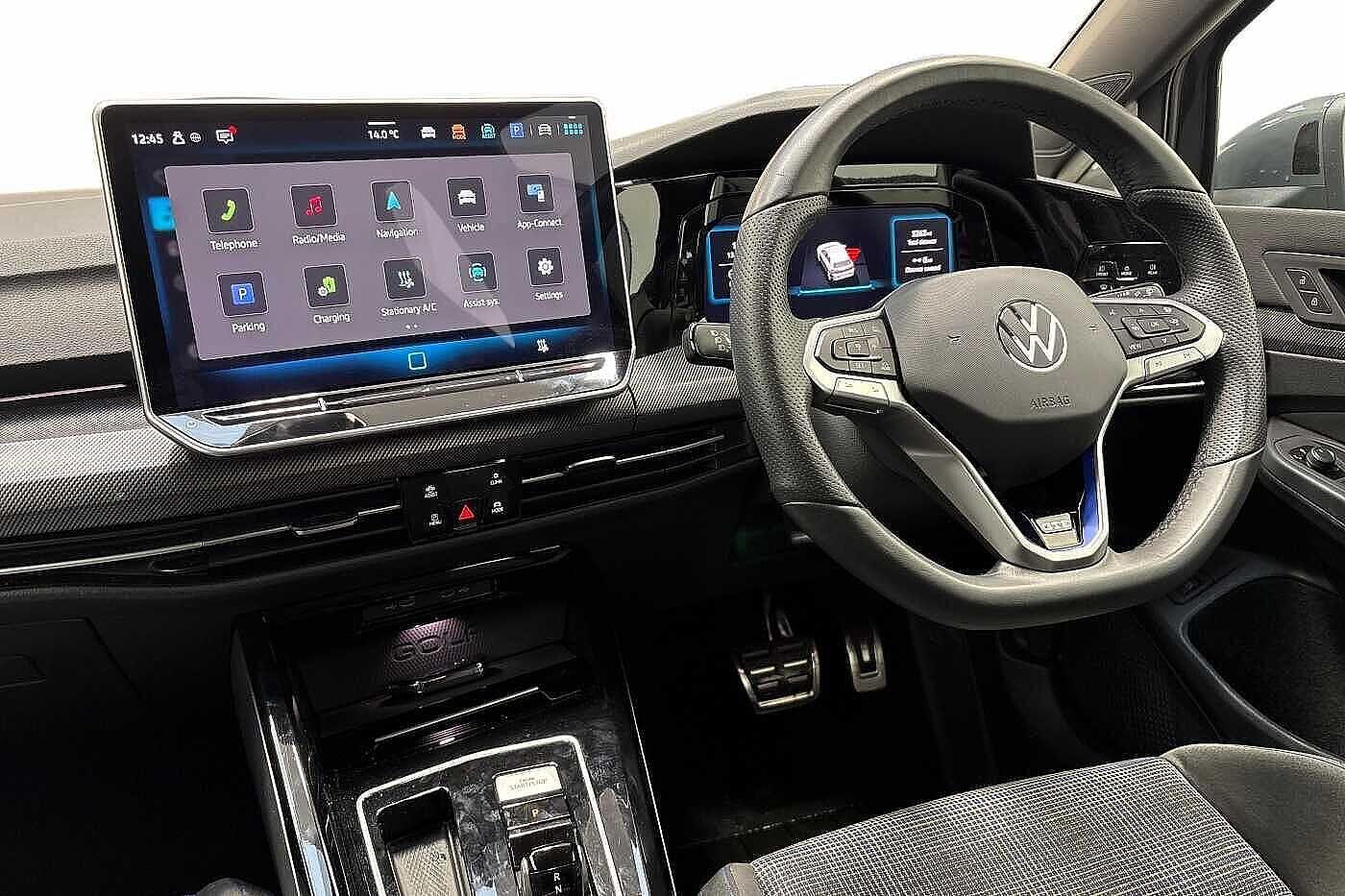 Used Volkswagen Golf 2025 for sale - 76595847: Photo 2