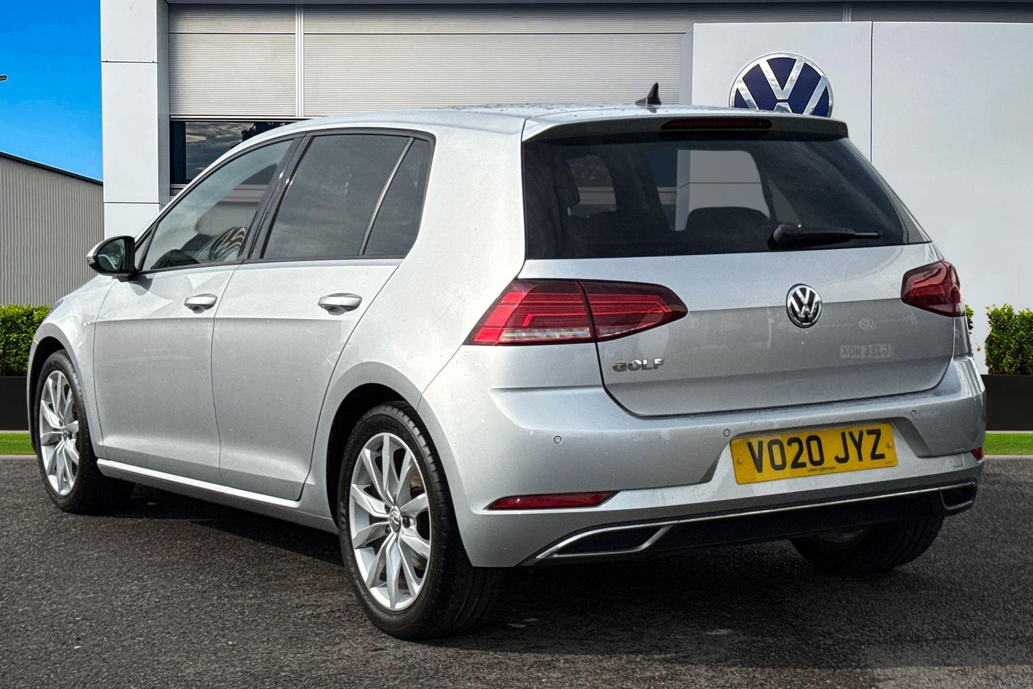 Used Volkswagen Golf 2020 for sale - 77849347: Photo 2