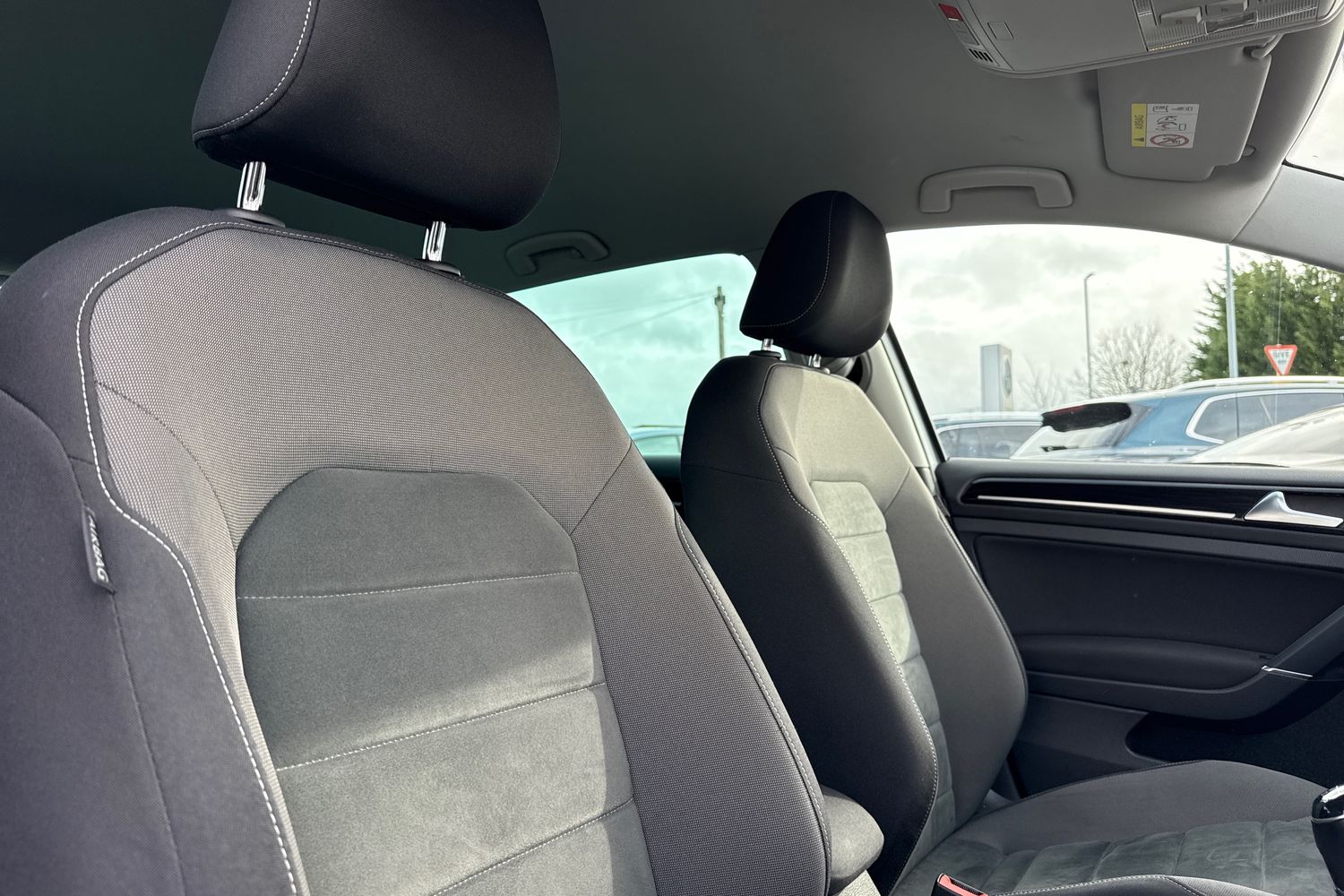 Used Volkswagen Golf 2020 for sale - 77849347: Photo 23