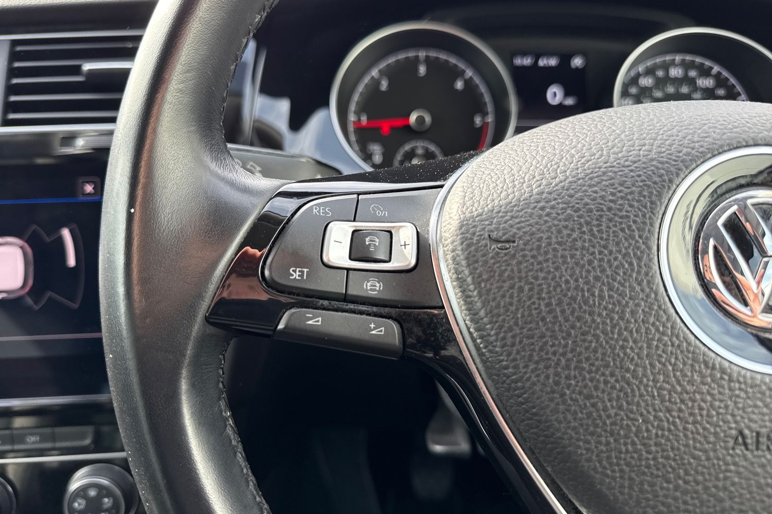 Used Volkswagen Golf 2020 for sale - 77849347: Photo 41