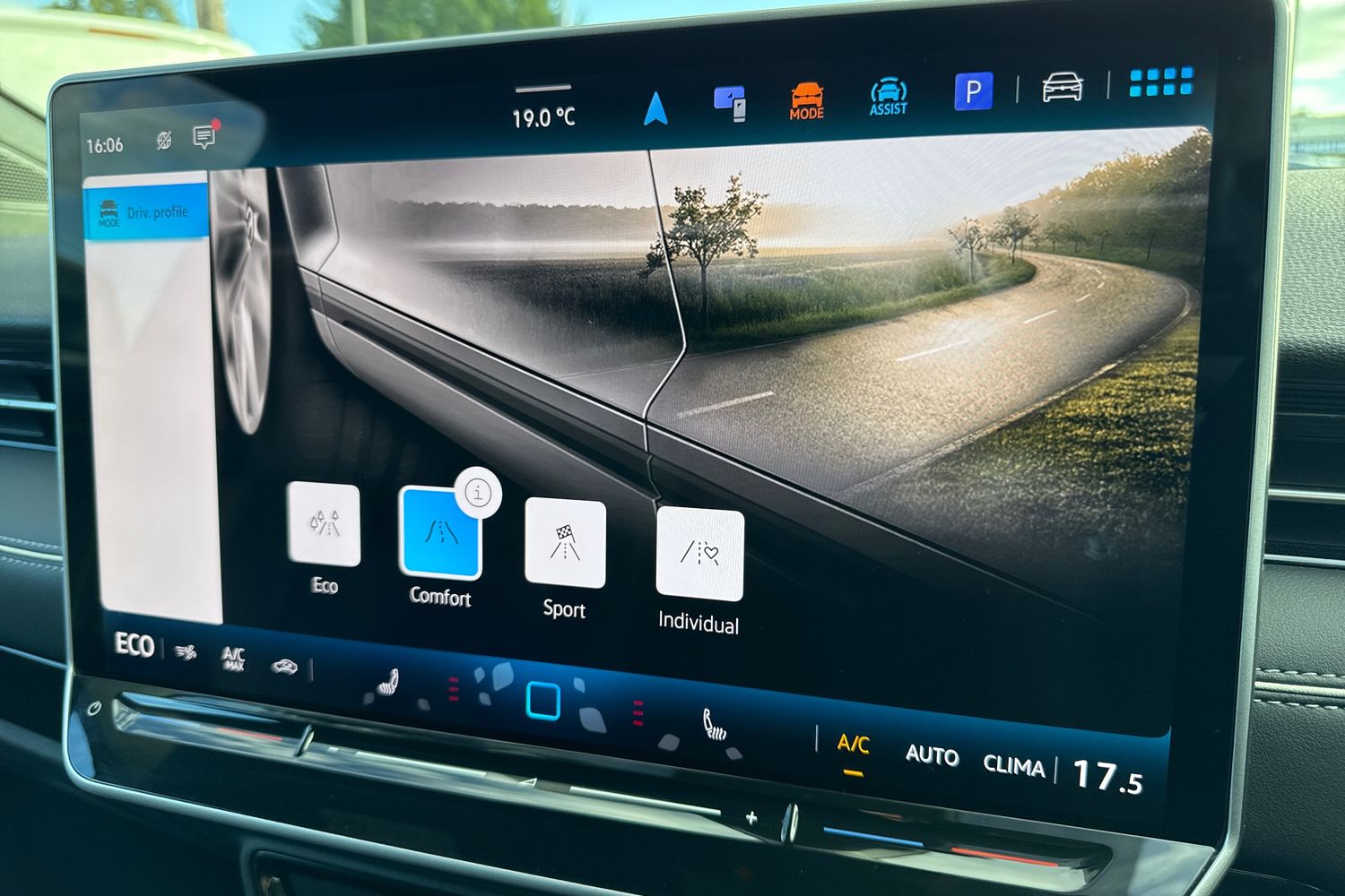 Used Volkswagen ID.7 2025 for sale - 76090216: Photo 55