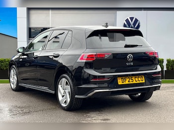 Used Volkswagen Golf 2025 for sale - 76368732: Photo