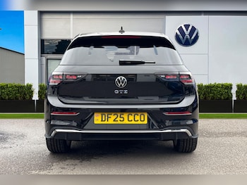 Used Volkswagen Golf 2025 for sale - 76368732: Photo