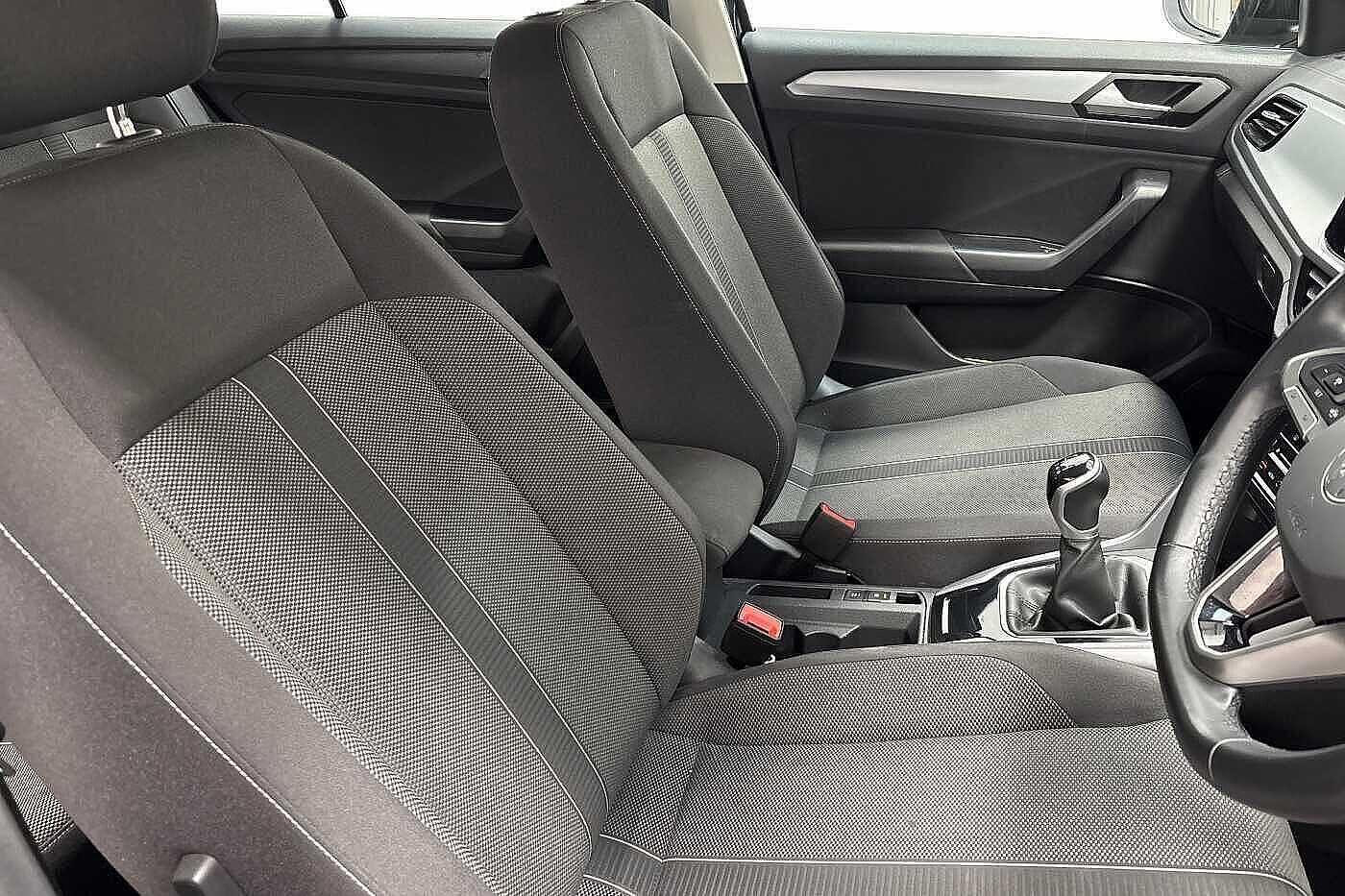 Used Volkswagen T-Roc 2024 for sale - 76934337: Photo 11