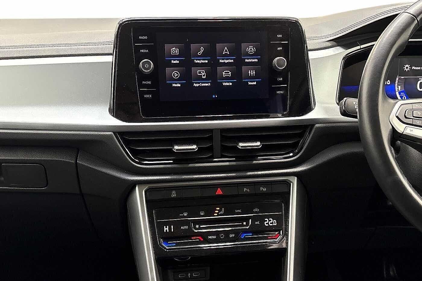 Used Volkswagen T-Roc 2024 for sale - 76934337: Photo 13