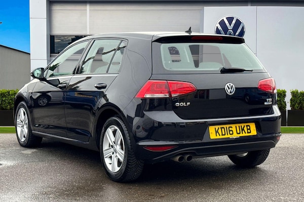 Used Volkswagen Golf 2016 for sale - 76224627: Photo 2