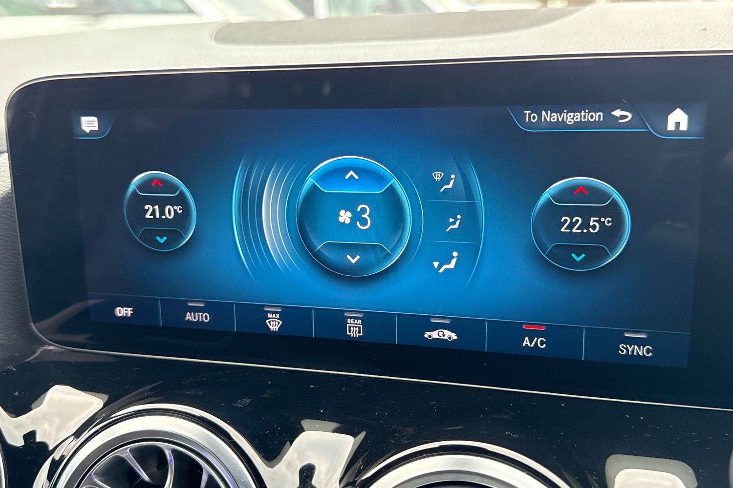 Used Mercedes-Benz GLA 2023 for sale - 76558122: Photo 22