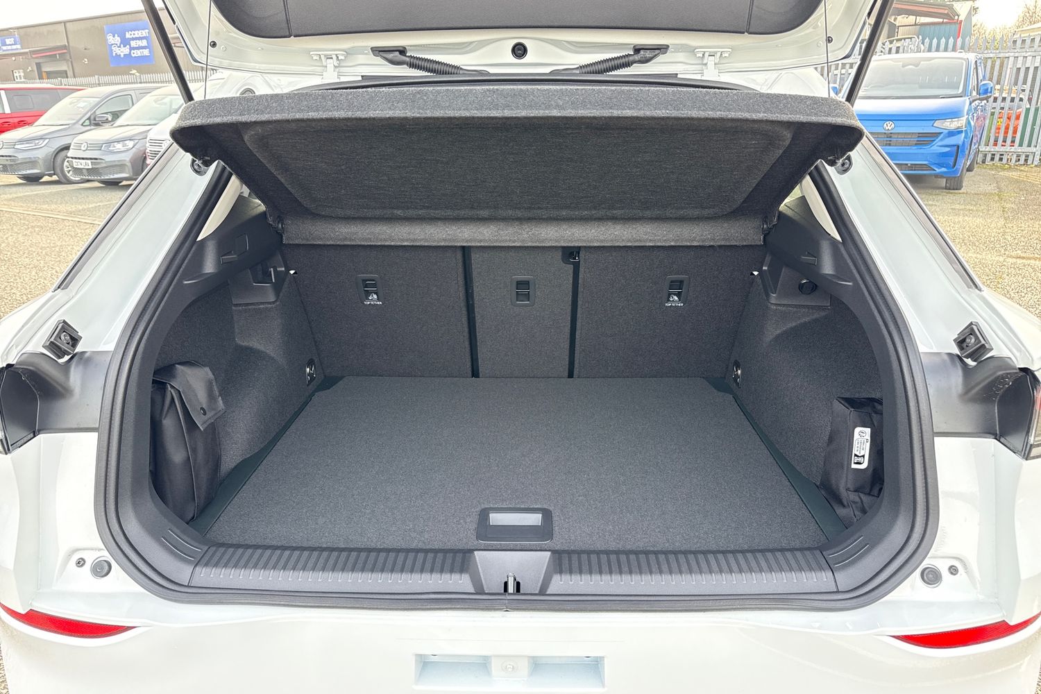 Used Volkswagen T-Roc 2026 for sale - 78043477: Photo 6