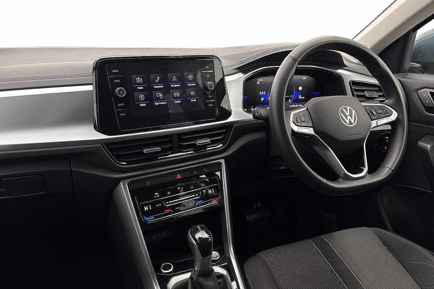 Used Volkswagen T-Roc 2025 for sale - 77666337: Photo 2