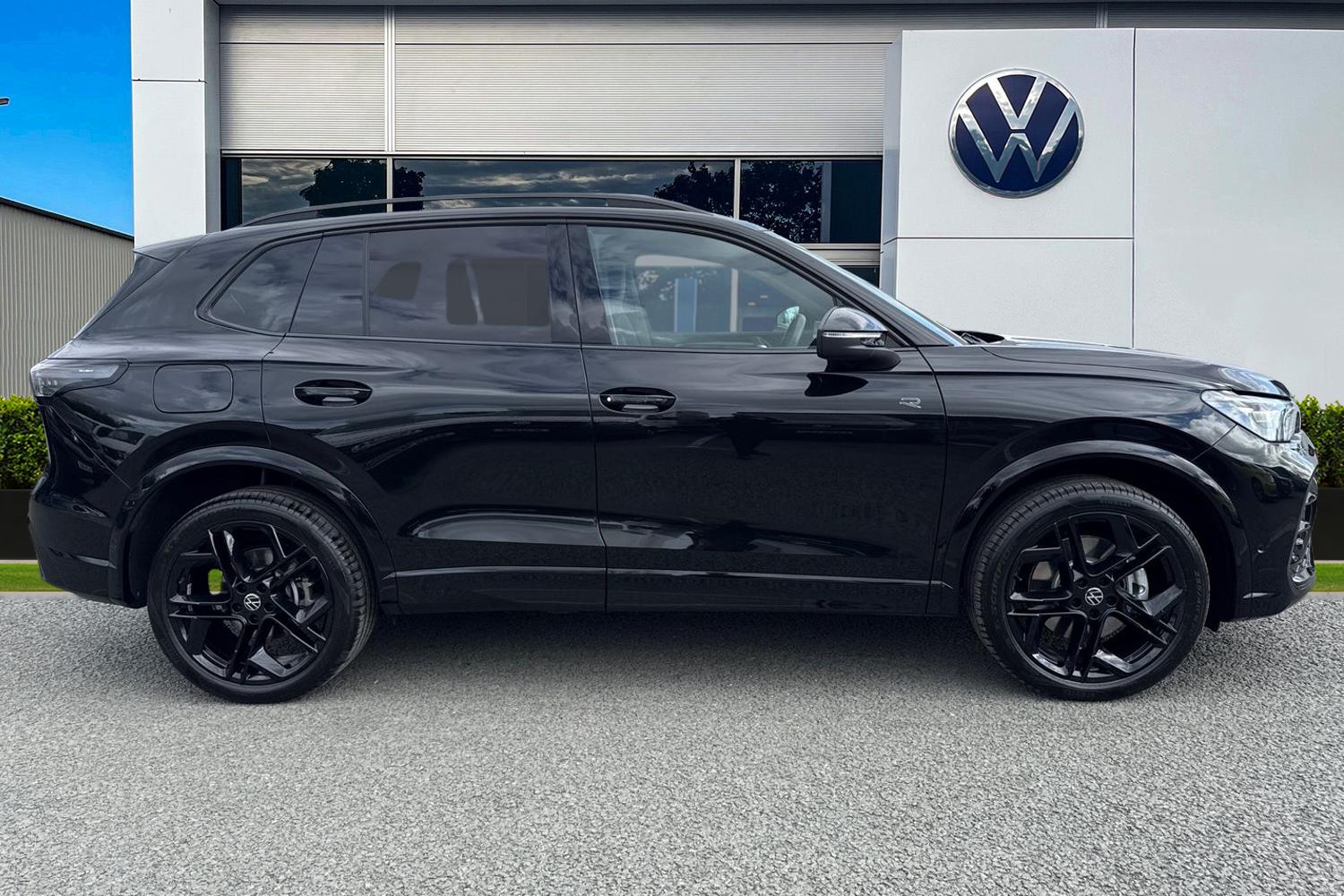 Used Volkswagen Tiguan 2025 for sale - 77728589: Photo 3