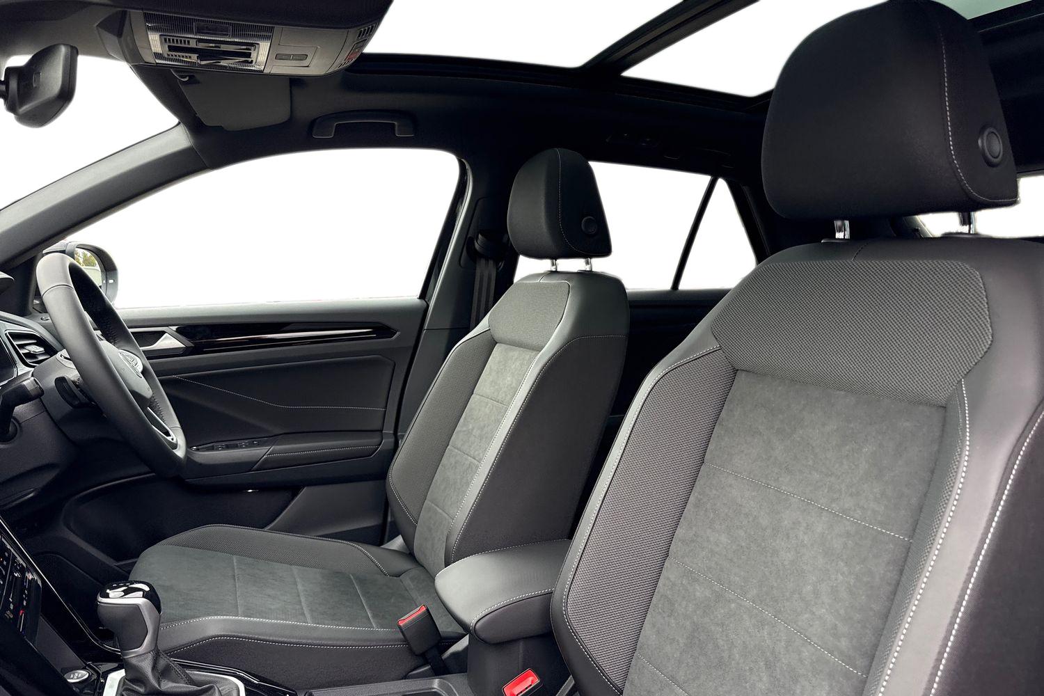 Used Volkswagen T-Roc 2025 for sale - 76300380: Photo 15