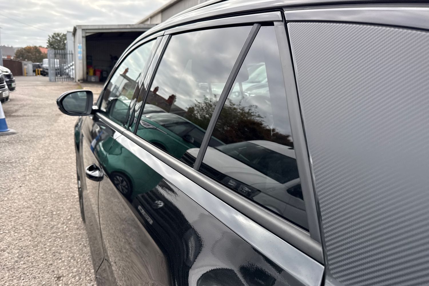 Used Volkswagen T-Roc 2025 for sale - 76300380: Photo 30