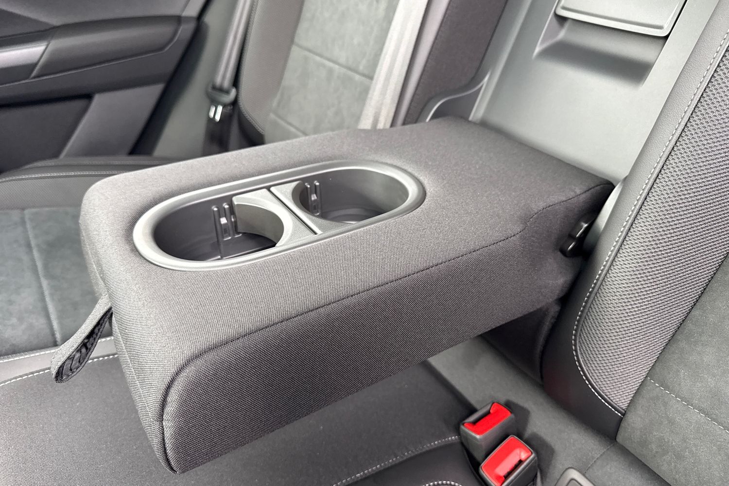 Used Volkswagen T-Roc 2025 for sale - 76300380: Photo 35