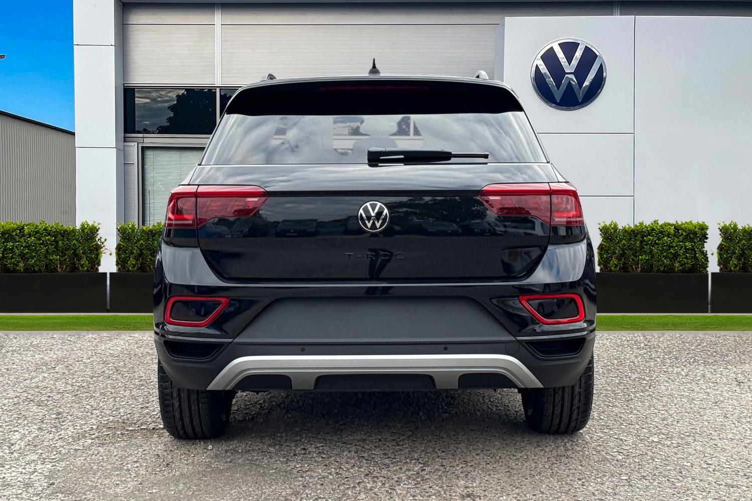 Used Volkswagen T-Roc 2025 for sale - 76300380: Photo 4
