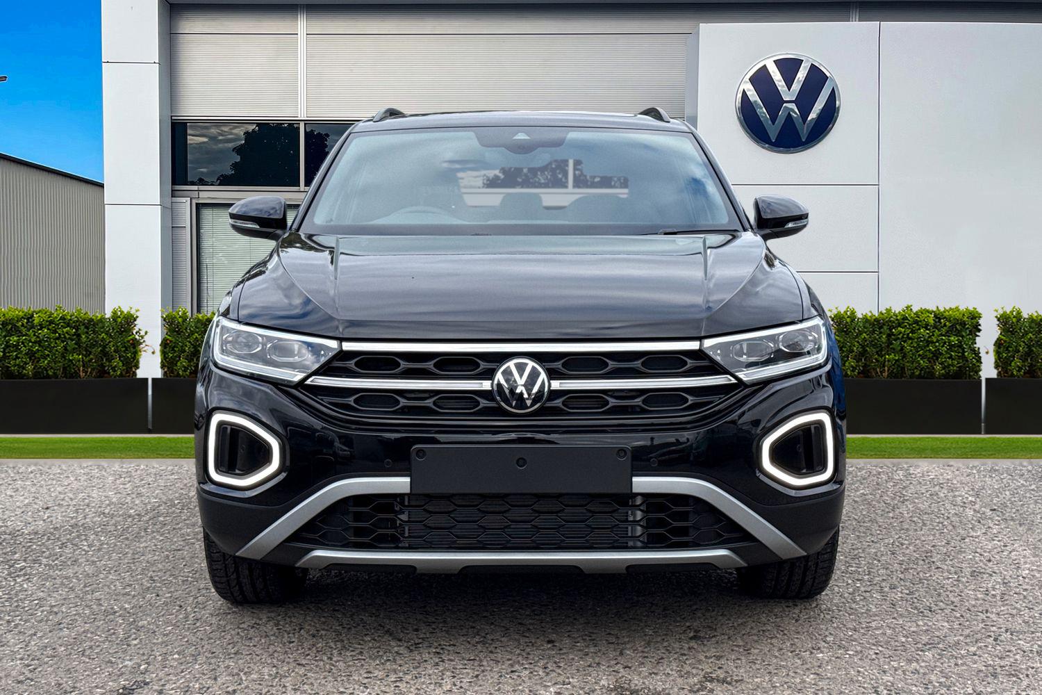 Used Volkswagen T-Roc 2025 for sale - 76300380: Photo 5