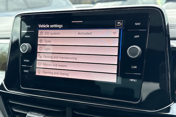 Used Volkswagen T-Roc 2025 for sale - 76300380: Photo 52