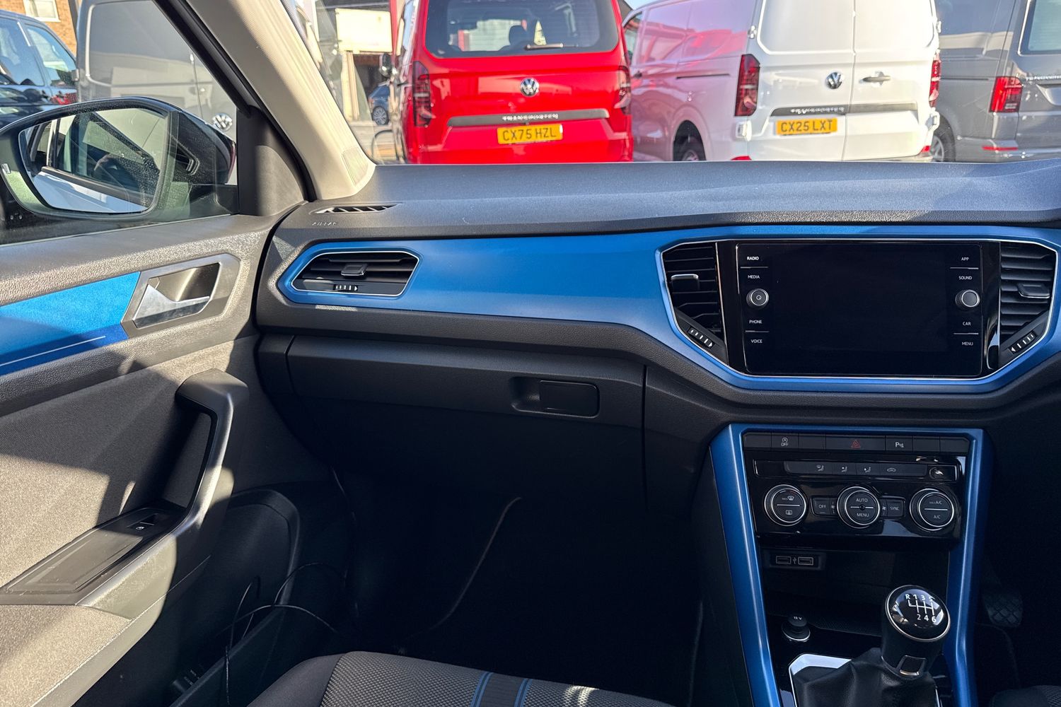 Used Volkswagen T-Roc 2020 for sale - 76617113: Photo 20