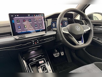 Used Volkswagen Golf 2025 for sale - 77477114: Photo