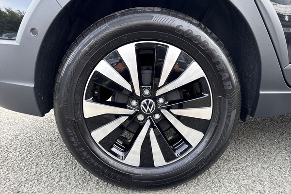 Used Volkswagen Taigo 2025 for sale - 75700823: Photo 12