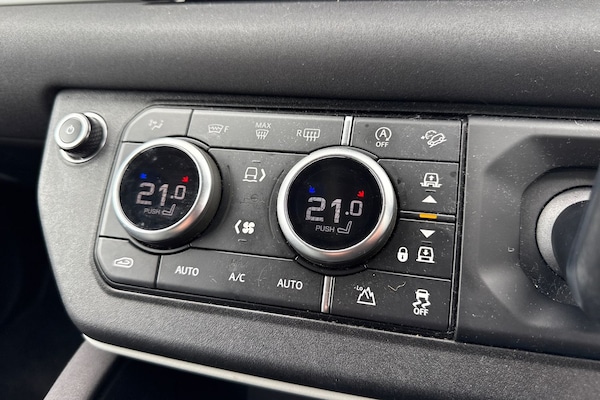 Used Land Rover Defender 2020 for sale - 76236829: Photo 21