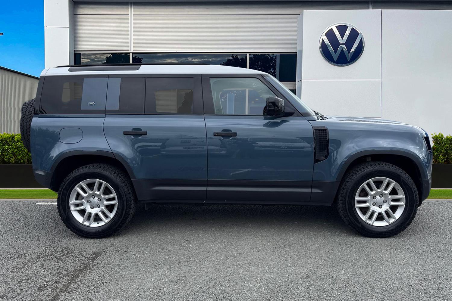 Used Land Rover Defender 110 2020 for sale - 76236829: Photo 3