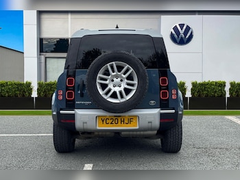 Used Land Rover Defender 2020 for sale - 76236829: Photo 4