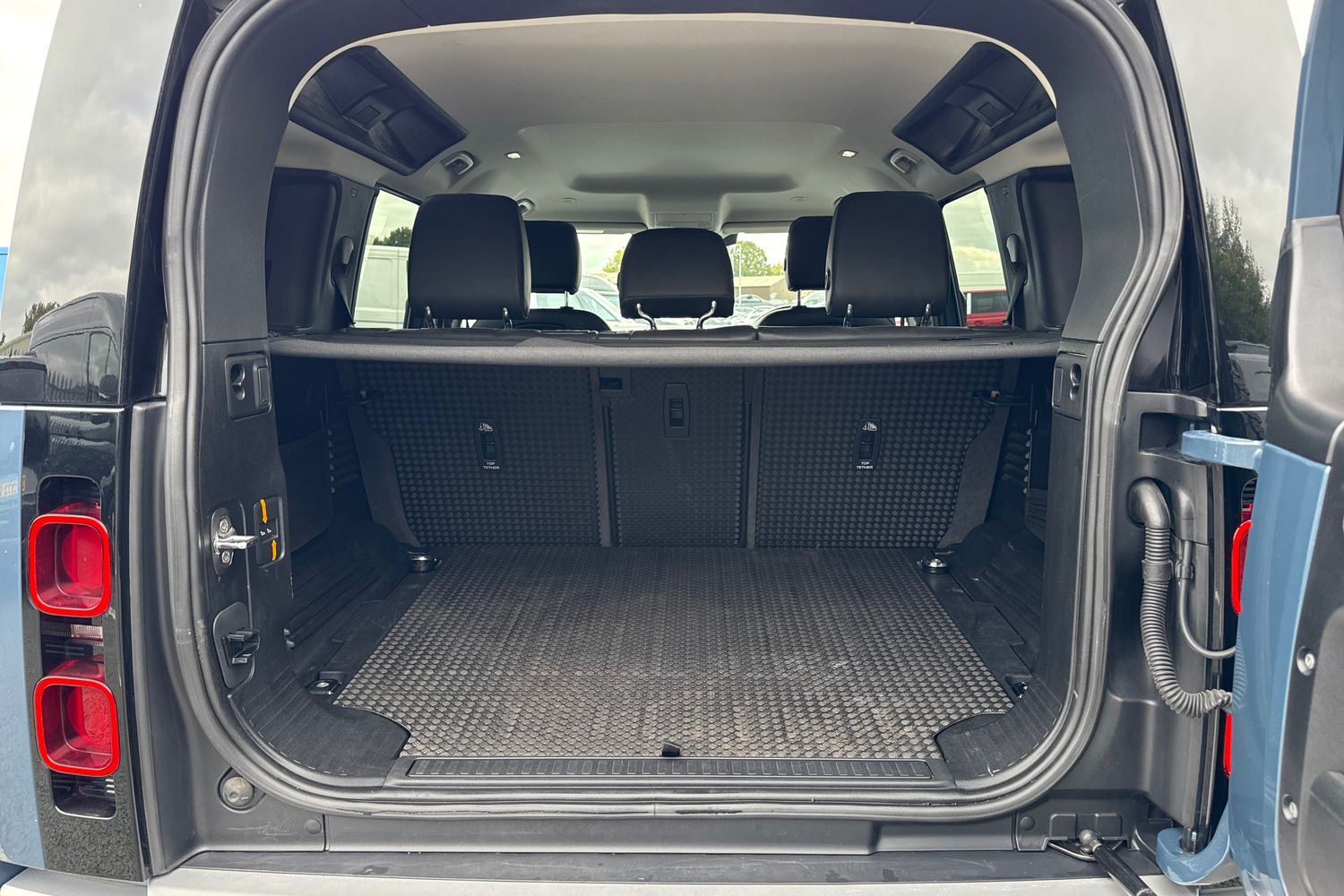 Used Land Rover Defender 110 2020 for sale - 76236829: Photo 7