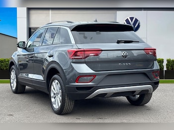 Used Volkswagen T-Roc 2025 for sale - 75785880: Photo