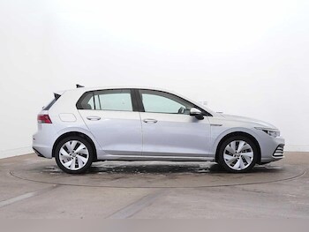 Used Volkswagen Golf 2024 for sale - 75482985: Photo