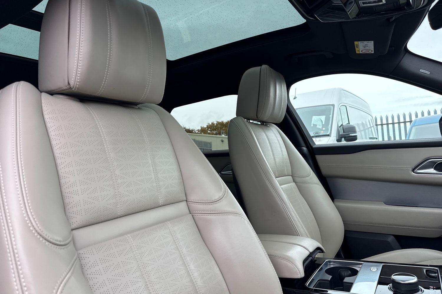 Used Land Rover Range Rover Velar 2019 for sale - 76469269: Photo 24