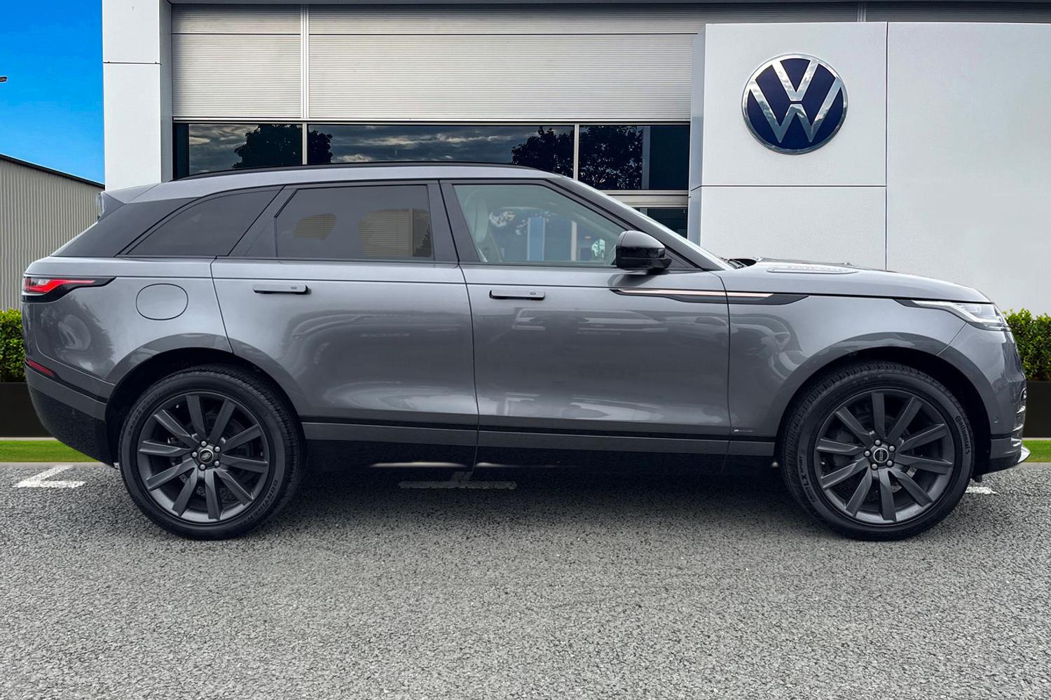 Used Land Rover Range Rover Velar 2019 for sale - 76469269: Photo 3