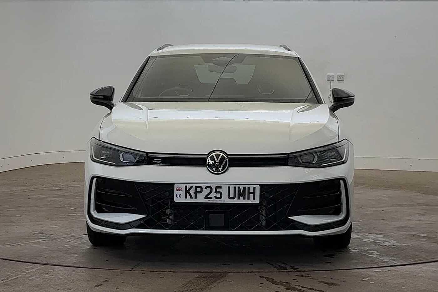 Used Volkswagen Passat 2025 for sale - 76884140: Photo 8