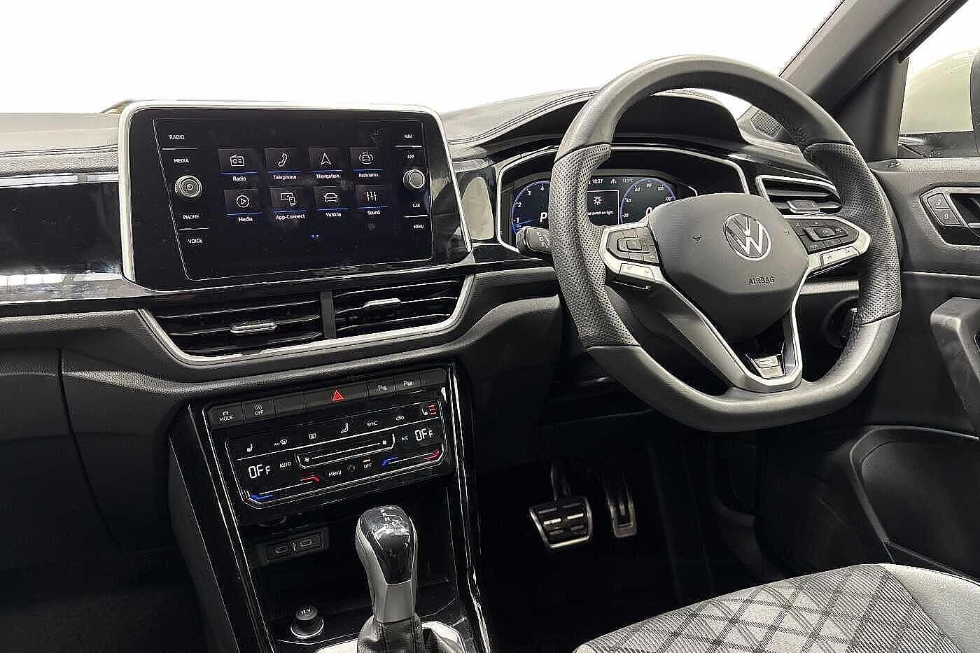 Used Volkswagen T-Roc 2025 for sale - 76697650: Photo 2