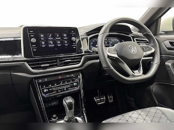 Used Volkswagen T-Roc 2025 for sale - 76697650: Photo