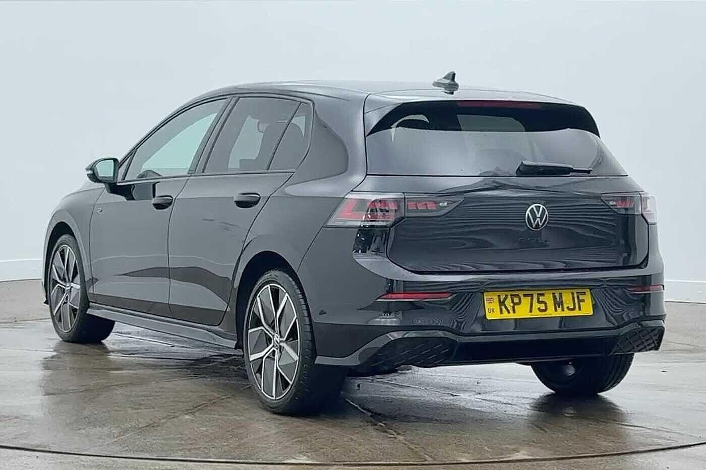 Used Volkswagen Golf 2025 for sale - 77297421: Photo 3