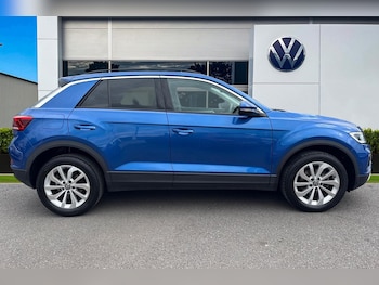 Used Volkswagen T-Roc 2024 for sale - 78484949: Photo