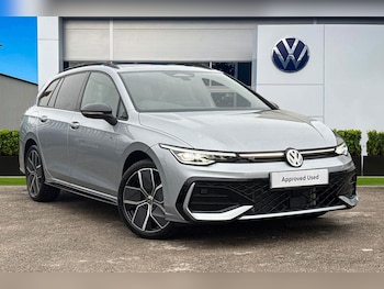 Used Volkswagen Golf 2025 for sale - 77037317: Photo