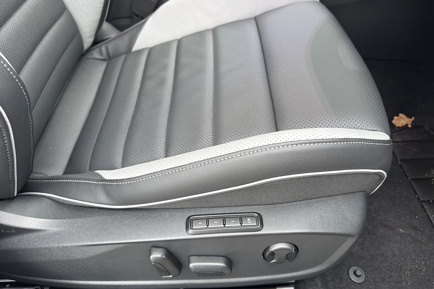 Used Volkswagen Golf 2025 for sale - 77037317: Photo 39