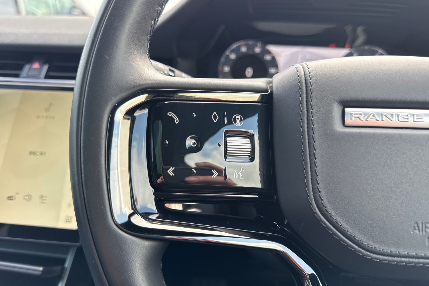 Used Land Rover Range Rover Evoque 2024 for sale - 78052759: Photo 46