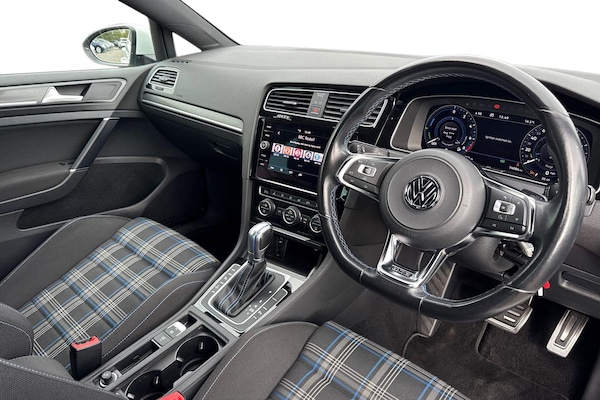 Used Volkswagen Golf 2017 for sale - 76148942: Photo 14