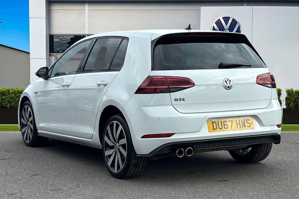 Used Volkswagen Golf 2017 for sale - 76148942: Photo 2